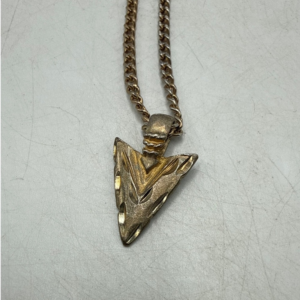 Vintage Two Tone Arrowhead Pendant Curb Chain Necklace Silver Gold Tone 18 Inch